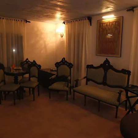 Villa Pasha *